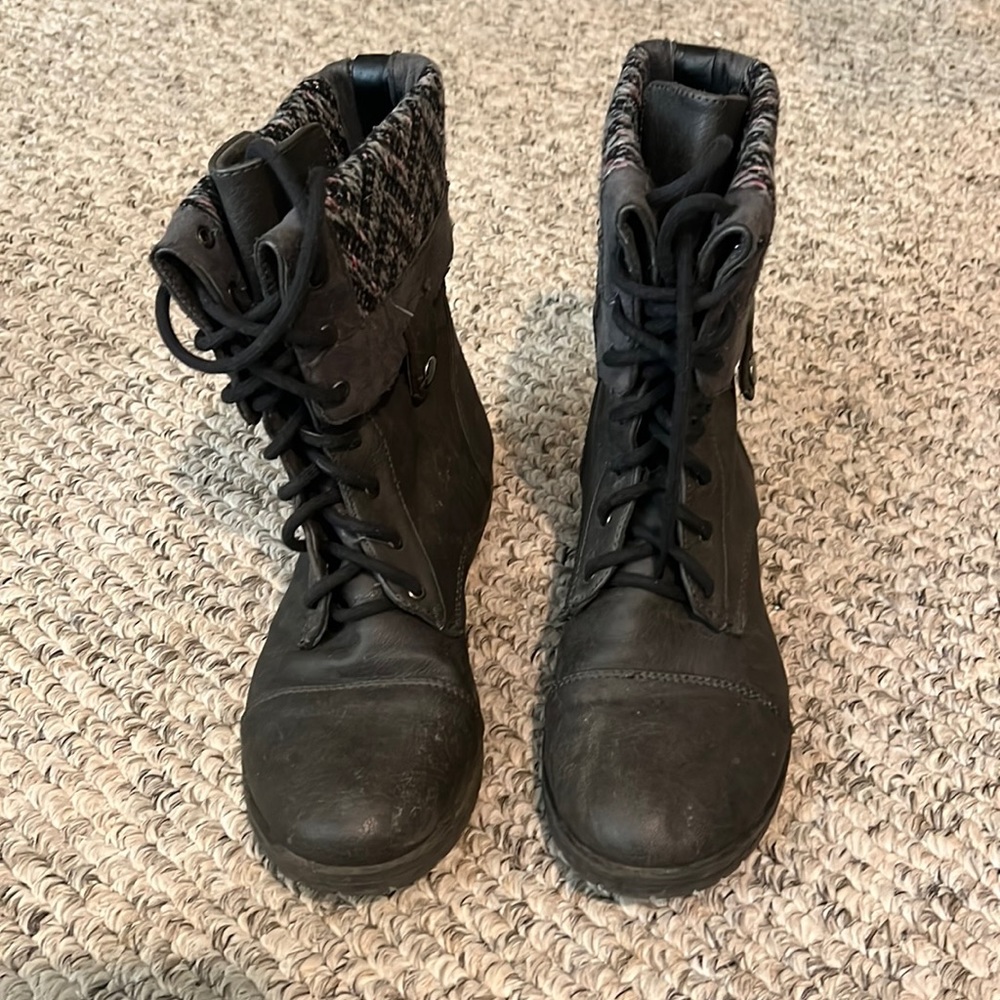 Aeropostale convertible boots